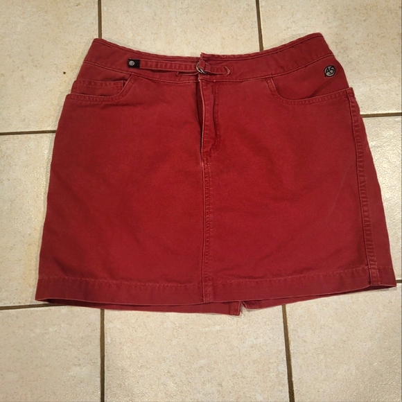 North Face Skirt - Picture 3 of 5